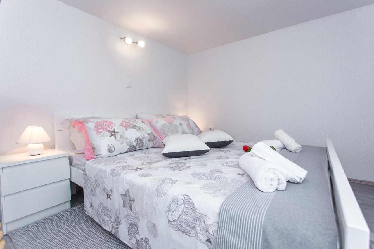 Studio Apartment Vasilj Сплит Экстерьер фото